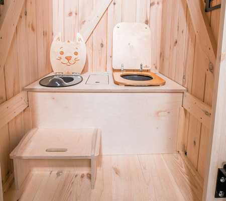 TROBOLO KitaBœm - wooden cabin with composting toilet and child toilet with 300 l composter