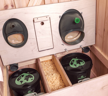 TROBOLO KitaBœm - wooden cabin with composting toilet and child toilet with 300 l composter